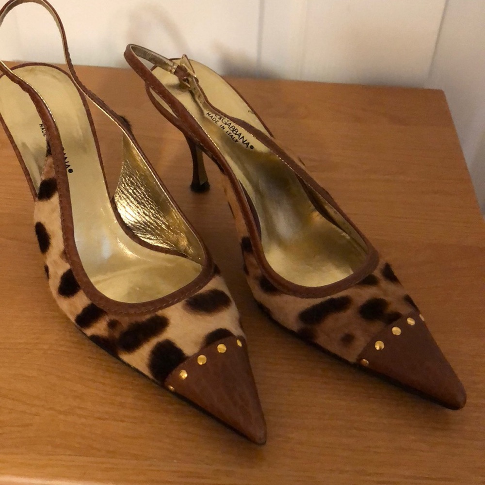 DOLCE AND GABBANA LEOPARD PONY SLINGBACKS